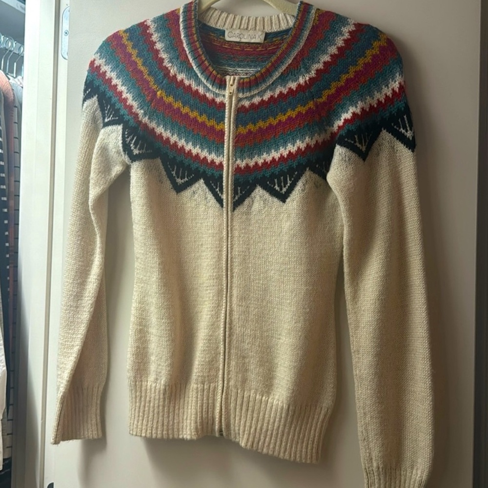 Cozy cardigan , wool. Good condition!